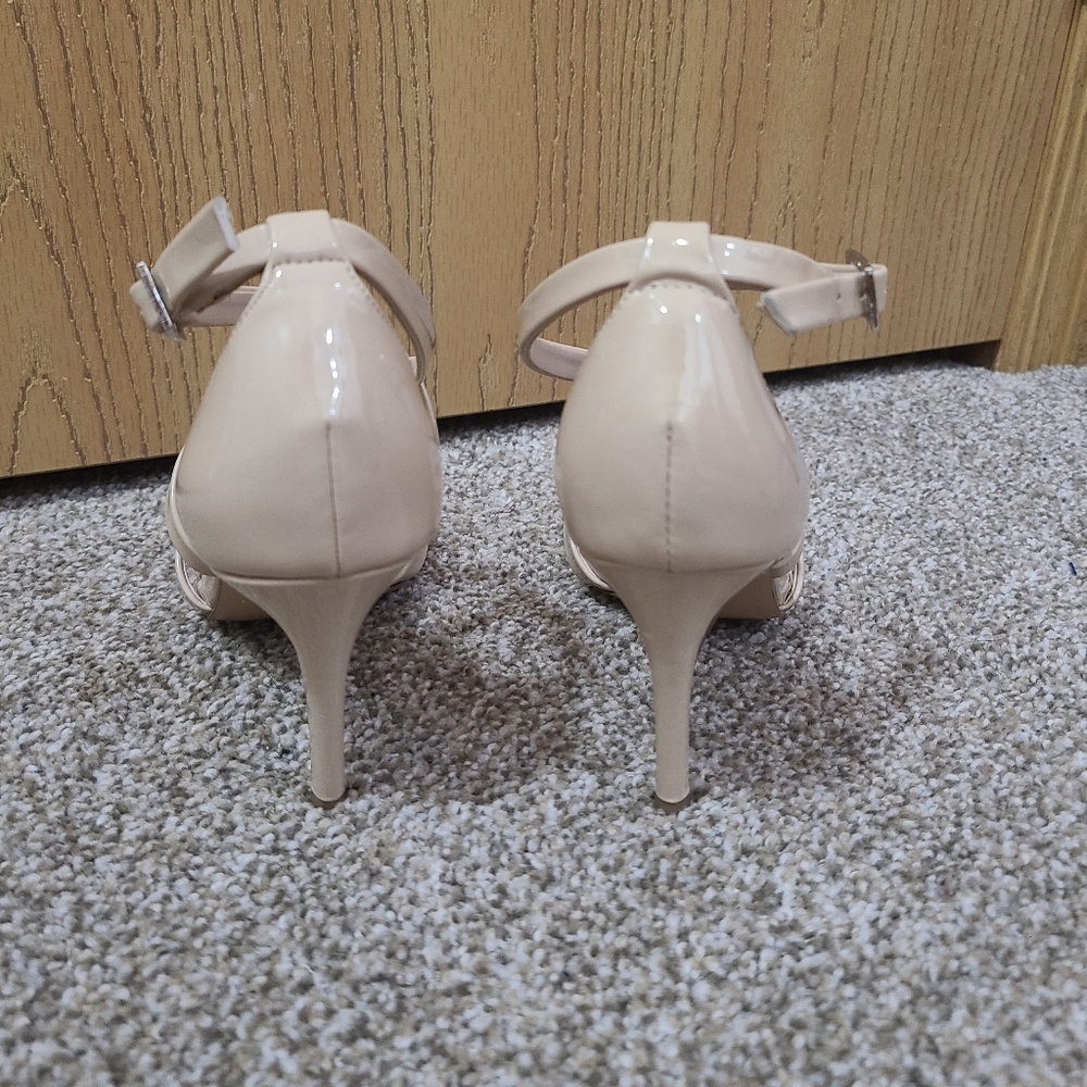 Neiman Marcus Patent Nude Strappy Heeled Sandals - Picture 5 of 6